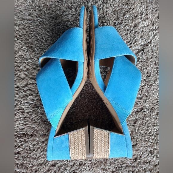 Chico's Faux Suede Block Heel Mule Sandals 8.5 NWOT - Picture 3 of 8